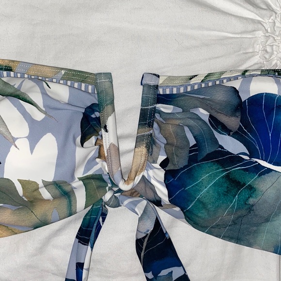 Tropical Bikini🏝🍍🌾 - Picture 9 of 13